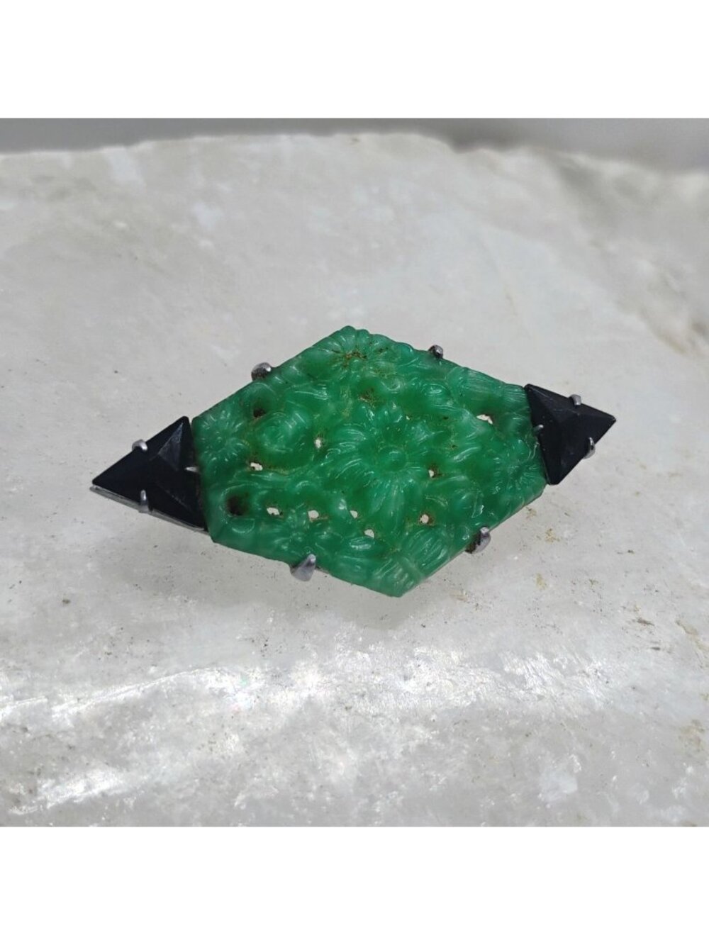 Art Deco Green Peking Glass Brooch w/Black Corner Accents Diamond Shaped - Picture 2 of 3